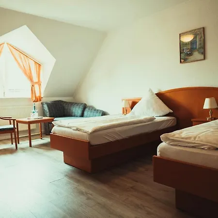 Schlosspark-hotel Hof Von Oldenburg 3* راستيده